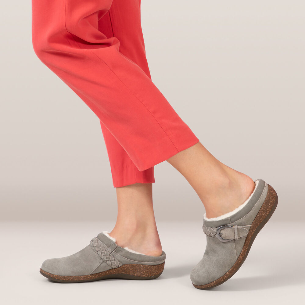 Aetrex Women's Libby Fleece With Arch Support Clogs - Grey | USA GTD9V8G